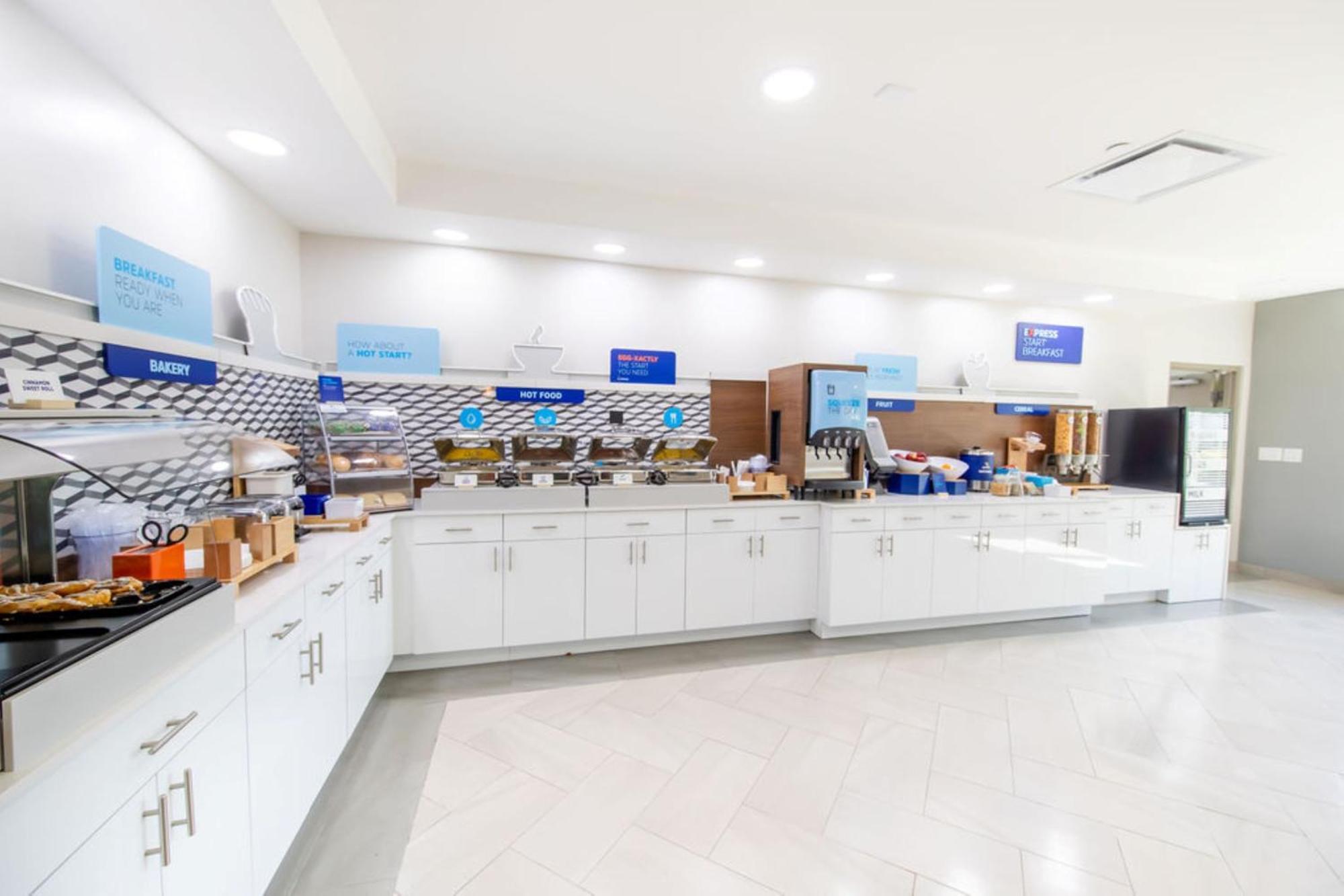 Four Corners Holiday Inn Express & Suites Clermont Se - West Orlando By Ihg מראה חיצוני תמונה